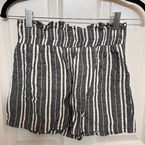 Grey and white stripe bag shorts